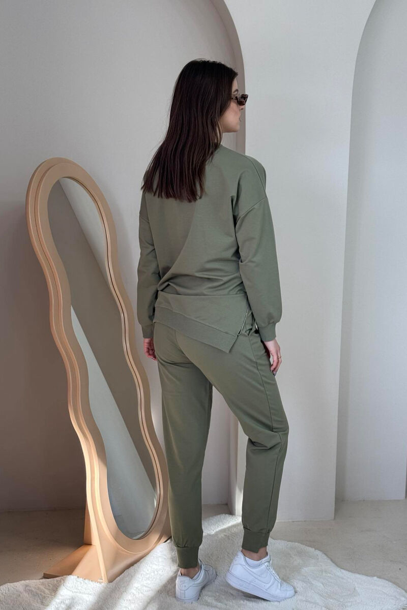 ONE COLOR SIMPLE SWEATSHIRT+JOGGERS WOMEN SET OLIVE/ULLI - 7